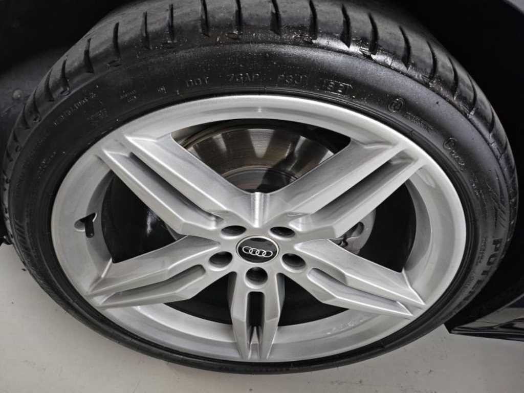 아우디 A5 A5 (F5) 40 TFSI 콰트로 프리미엄 스포트백 이미지 16