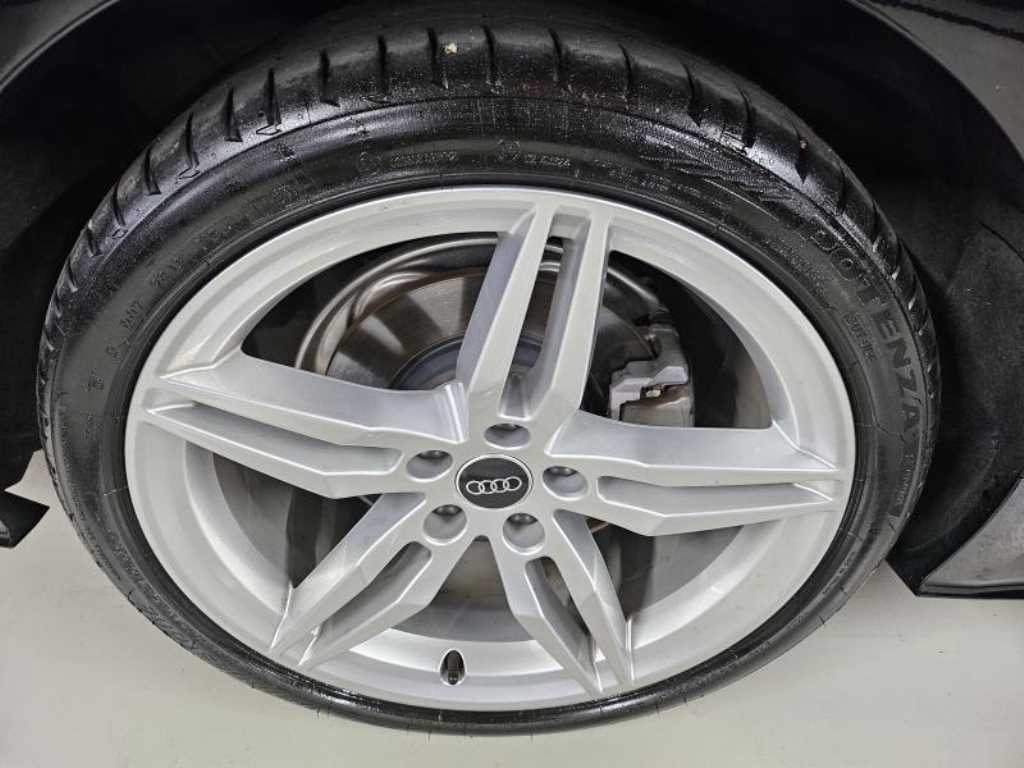 아우디 A5 A5 (F5) 40 TFSI 콰트로 프리미엄 스포트백 이미지 18