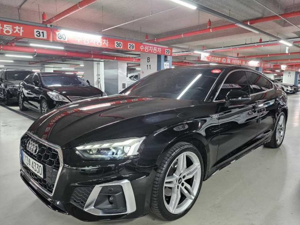 아우디 A5 A5 (F5) 40 TFSI 콰트로 프리미엄 스포트백 이미지 3