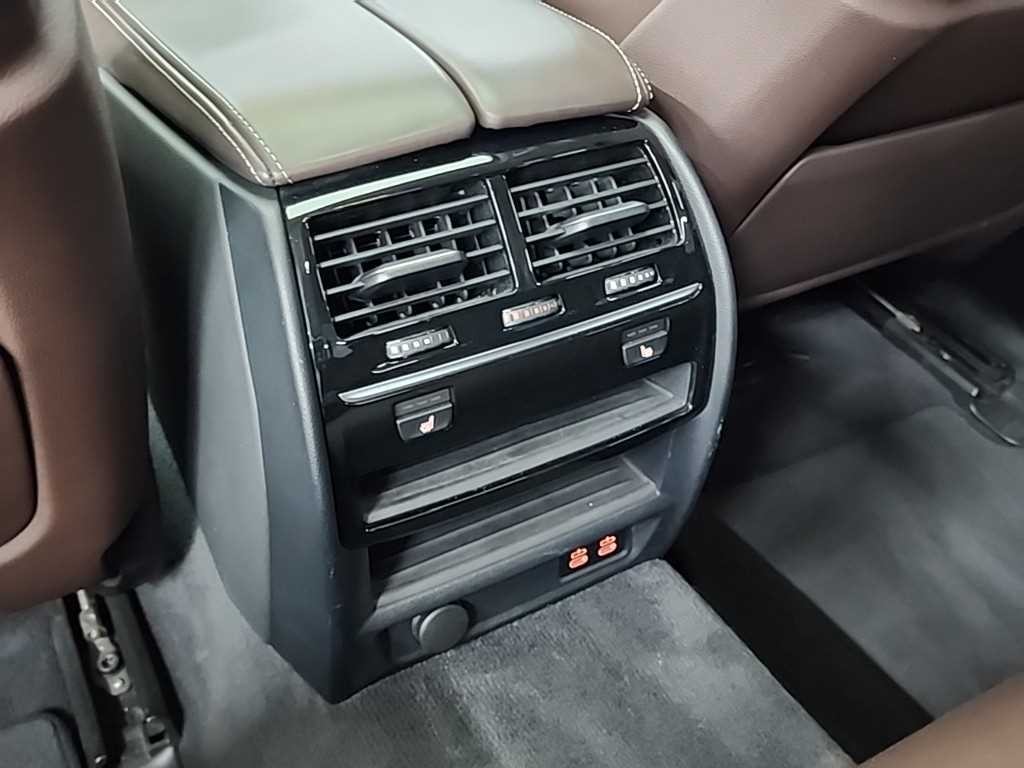 BMW 5시리즈 5시리즈 (G30) 520d 럭셔리 플러스 이미지 13