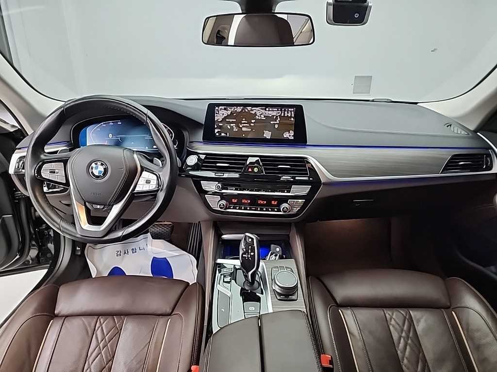 BMW 5시리즈 5시리즈 (G30) 520d 럭셔리 플러스 이미지 7