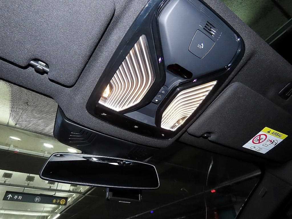 BMW 5시리즈 5시리즈 (G30) 530i xDrive M 스포츠 이미지 16