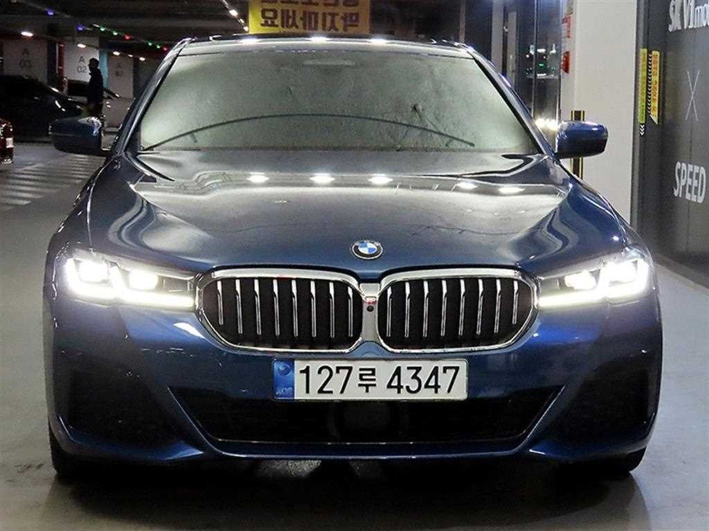 BMW 5시리즈 5시리즈 (G30) 530i xDrive M 스포츠 이미지 2