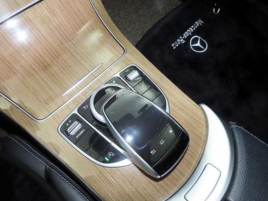 벤츠 C 클래스 C클래스 W205 C220 d 익스클루시브 이미지 13