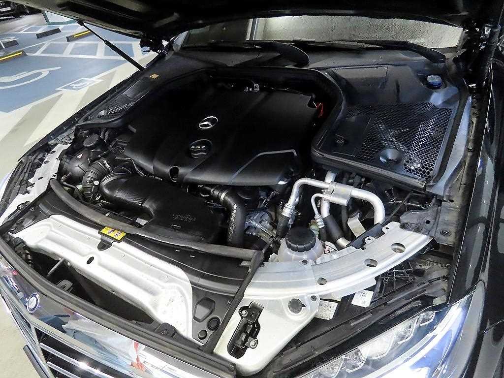 벤츠 C 클래스 C클래스 W205 C220 d 익스클루시브 이미지 19
