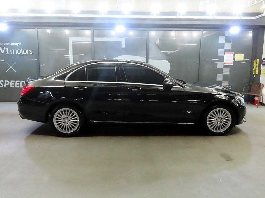 벤츠 C 클래스 C클래스 W205 C220 d 익스클루시브 이미지 3