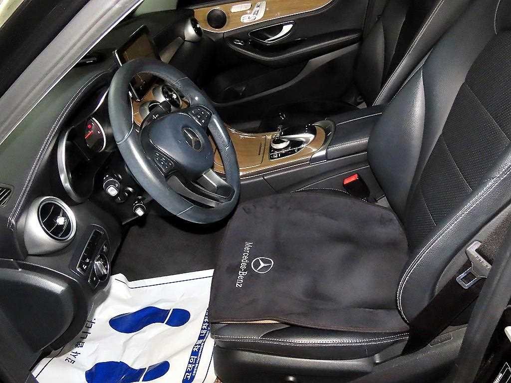 벤츠 C 클래스 C클래스 W205 C220 d 익스클루시브 이미지 6
