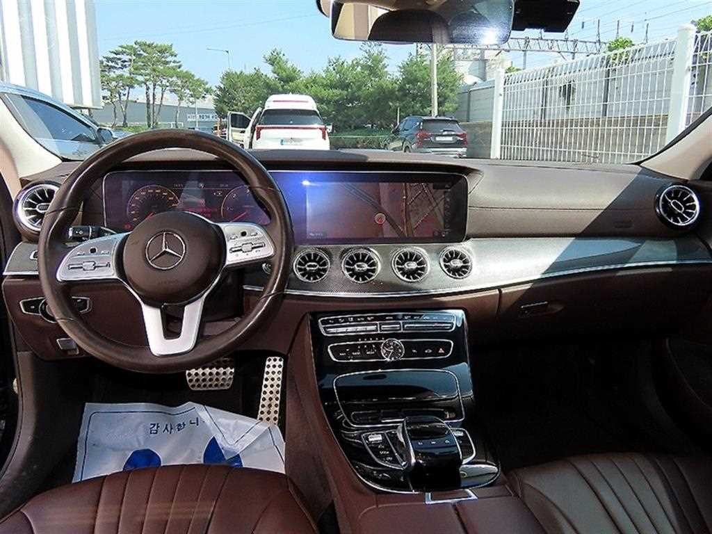 벤츠 CLS 클래스 CLS클래스 C257 CLS 300d AMG Line 이미지 7