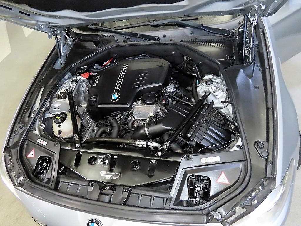 BMW 5시리즈 5시리즈 (F10) 528i 이미지 19