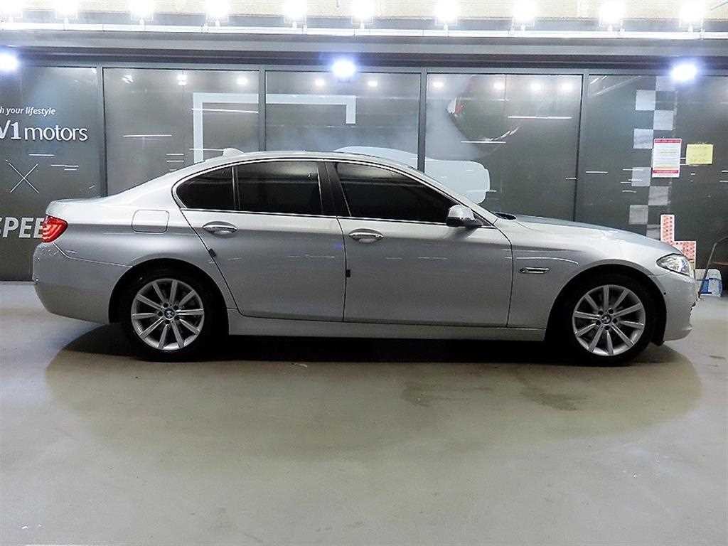 BMW 5시리즈 5시리즈 (F10) 528i 이미지 4