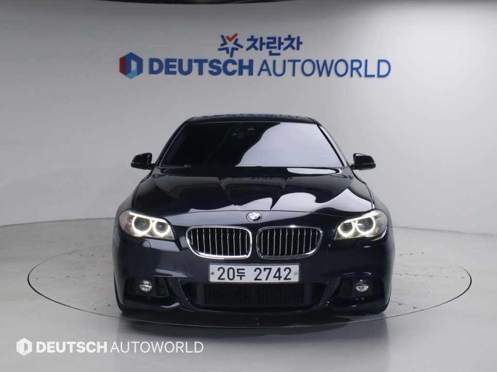 BMW 5시리즈 5시리즈 (F10) 528i xDrive M 에어로 다이나믹 이미지 3