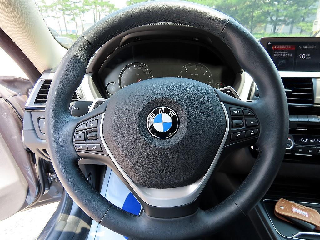 BMW 4시리즈 4시리즈 (F32) 420d 그란쿠페 럭셔리 이미지 8