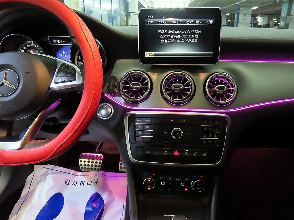 벤츠 CLA 클래스 CLA클래스 CLA 45 AMG 4MATIC 이미지 11