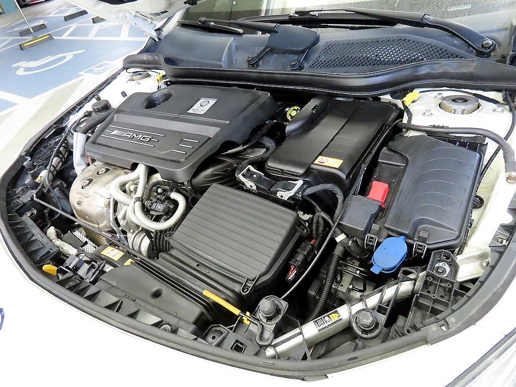 벤츠 CLA 클래스 CLA클래스 CLA 45 AMG 4MATIC 이미지 19