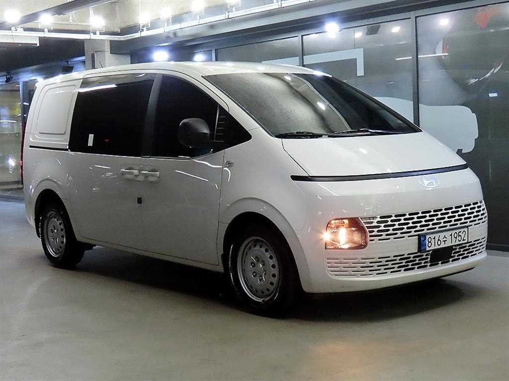 현대 스타리아 2WD 디젤 카고 스마트 5인승 이미지 1