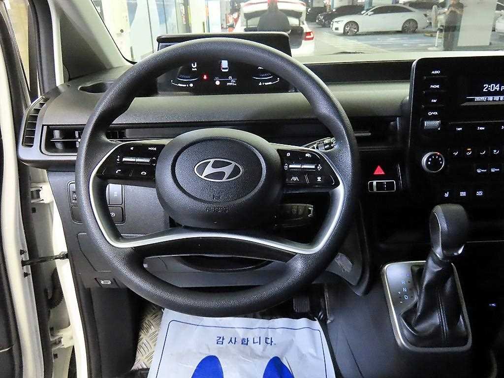 현대 스타리아 2WD 디젤 카고 스마트 5인승 이미지 8