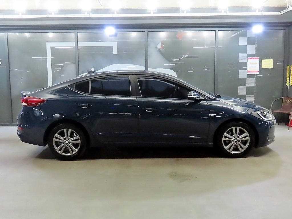 현대 아반떼 아반떼 AD 1.6 e-VGT 스마트 스페셜 이미지 3
