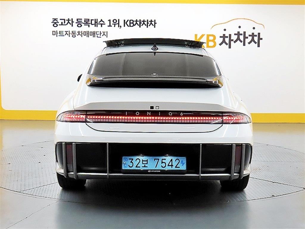 현대 아이오닉 6 롱레인지 4WD 프레스티지 이미지 3
