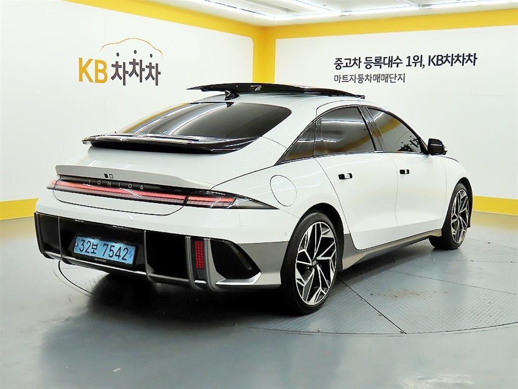 현대 아이오닉 6 롱레인지 4WD 프레스티지 이미지 4