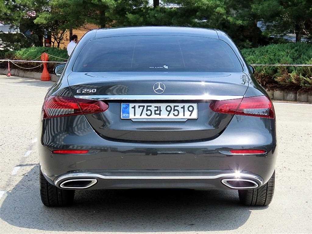 벤츠 E 클래스 E-클래스 W213 E250 아방가르드 이미지 4