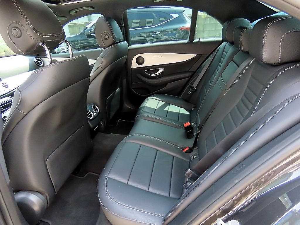 벤츠 E 클래스 E-클래스 W213 E250 아방가르드 이미지 6