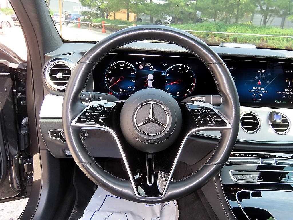 벤츠 E 클래스 E-클래스 W213 E250 아방가르드 이미지 8