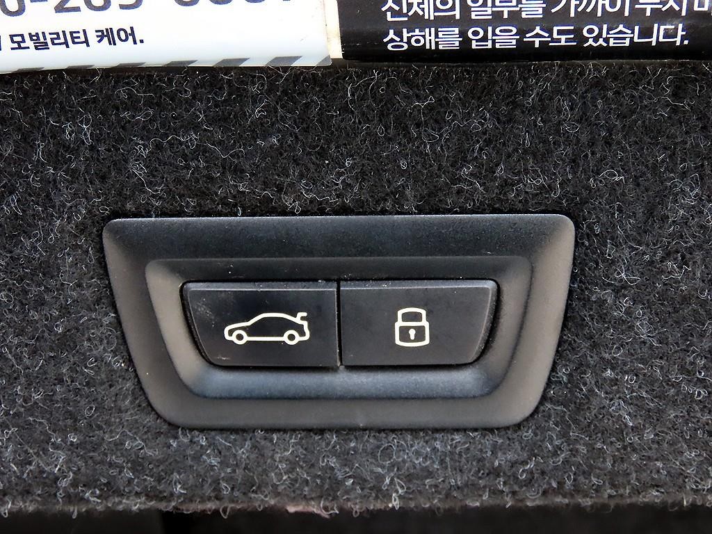 BMW 5시리즈 5시리즈 (G30) 523d xDrive M 스포츠 이미지 17
