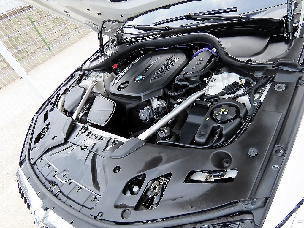 BMW 5시리즈 5시리즈 (G30) 523d xDrive M 스포츠 이미지 19