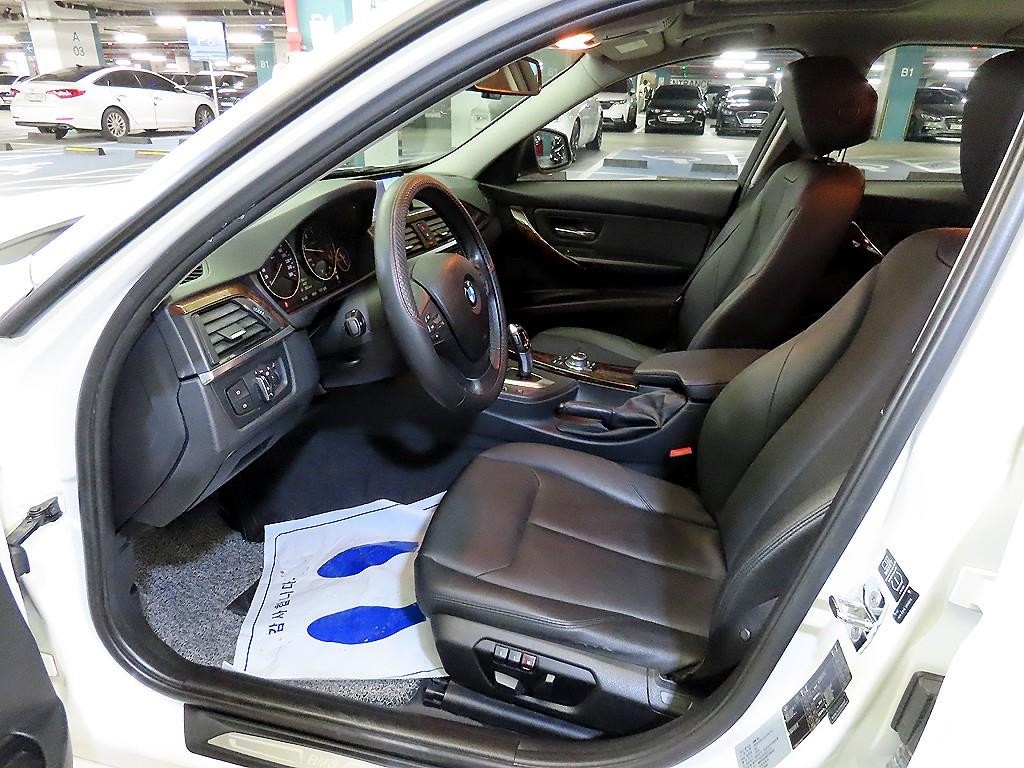 BMW 3시리즈 3시리즈 (F30) 320d 이미지 6