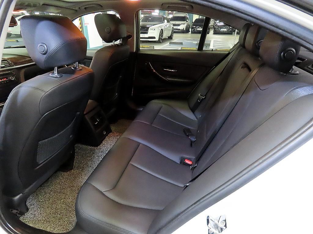 BMW 3시리즈 3시리즈 (F30) 320d 이미지 7