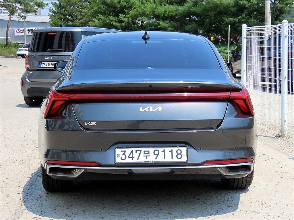 기아 K8 2.5 2WD 시그니처 이미지 4