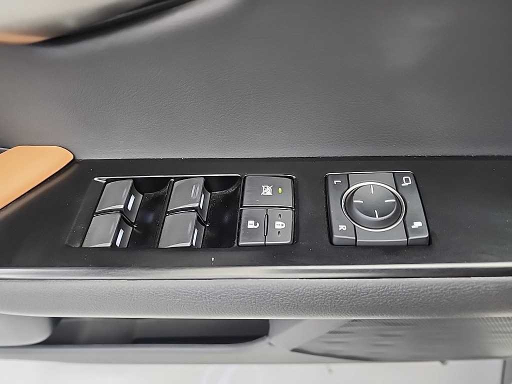 렉서스 UX UX 300e 300e 이미지 16