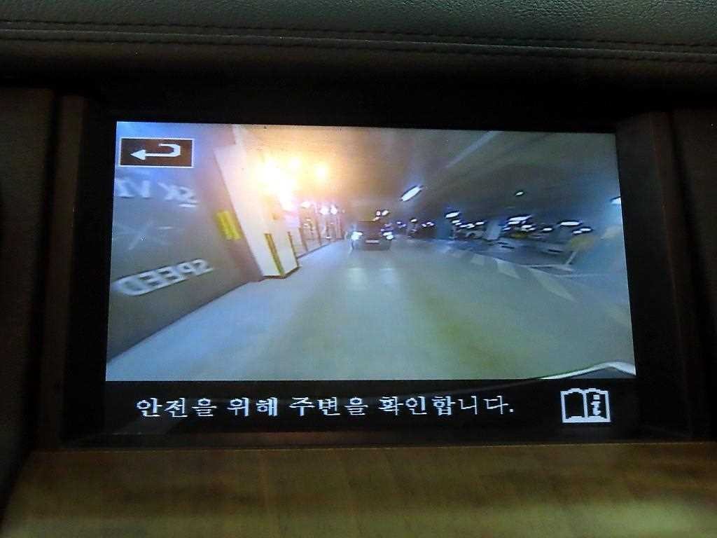 랜드로버 디스커버리 디스커버리4 3.0 SDV6 HSE 이미지 14