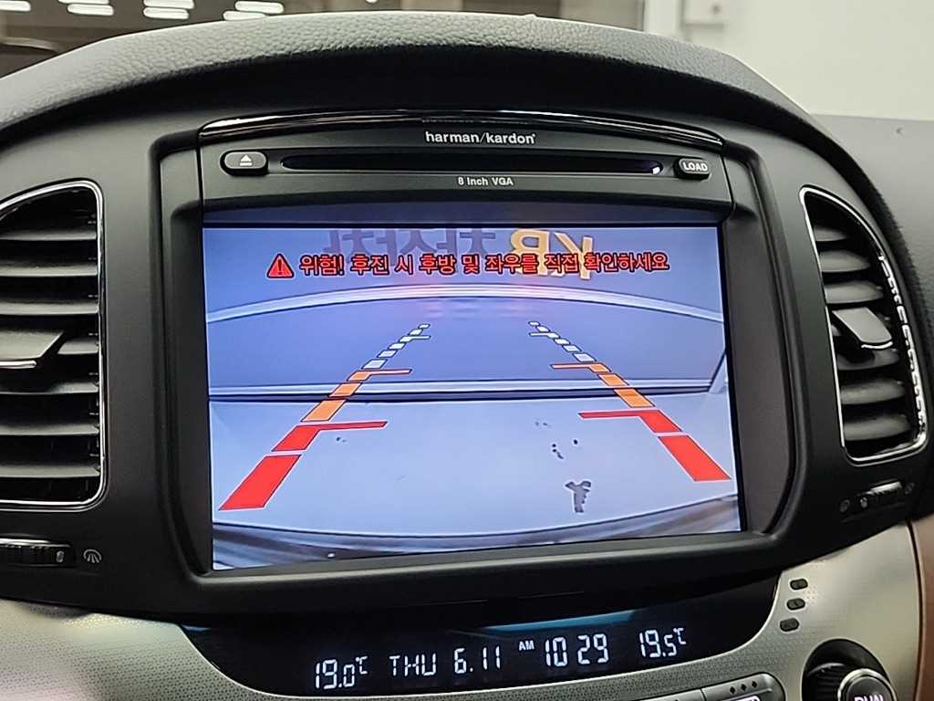 KG모빌리티(쌍용) 체어맨 뉴체어맨W 가솔린 4WD CW600 4TRONIC 프레스티지 이미지 16