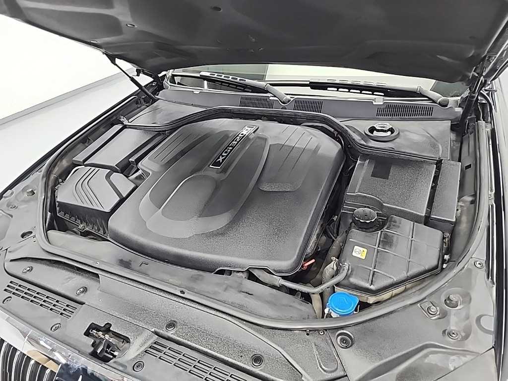 KG모빌리티(쌍용) 체어맨 뉴체어맨W 가솔린 4WD CW600 4TRONIC 프레스티지 이미지 5