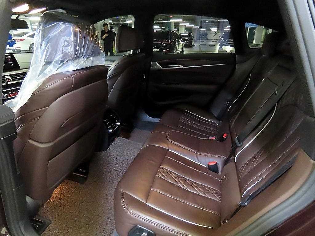 BMW 그란투리스모 6시리즈 GT (G32) 620d M 스포츠 이미지 7