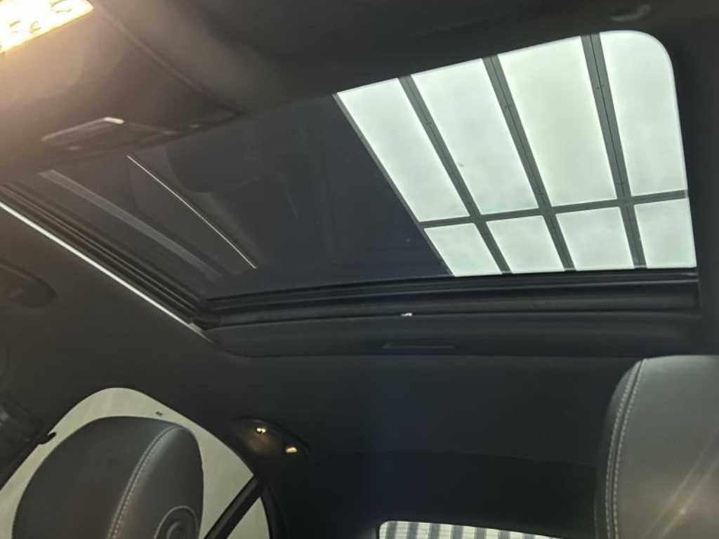 벤츠 E 클래스 E-클래스 W213 E220d 4MATIC AMG라인 이미지 11