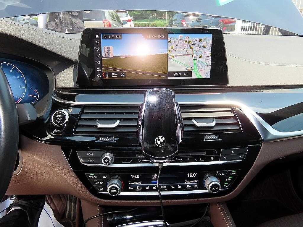 BMW 5시리즈 5시리즈 (G30) 530i M 스포츠 플러스 이미지 13