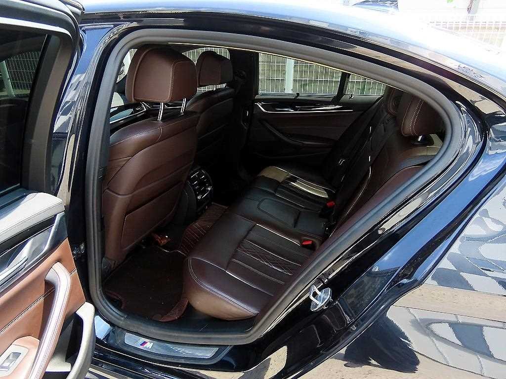 BMW 5시리즈 5시리즈 (G30) 530i M 스포츠 플러스 이미지 6