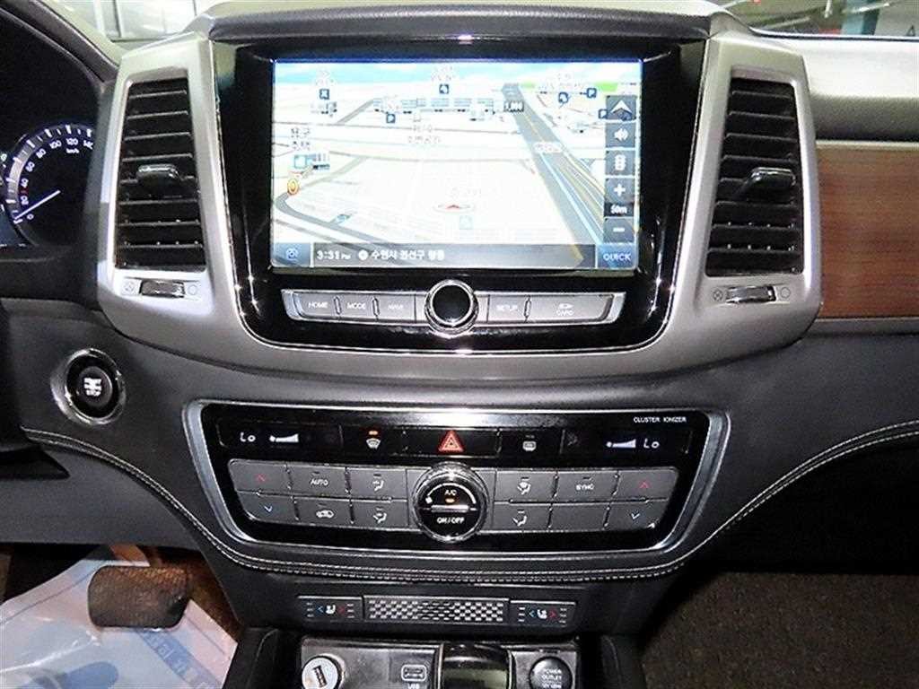 KG모빌리티(쌍용) 렉스턴 G4렉스턴 디젤 2.2 4WD 프라임 이미지 11