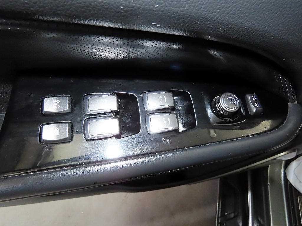 KG모빌리티(쌍용) 렉스턴 G4렉스턴 디젤 2.2 4WD 프라임 이미지 13