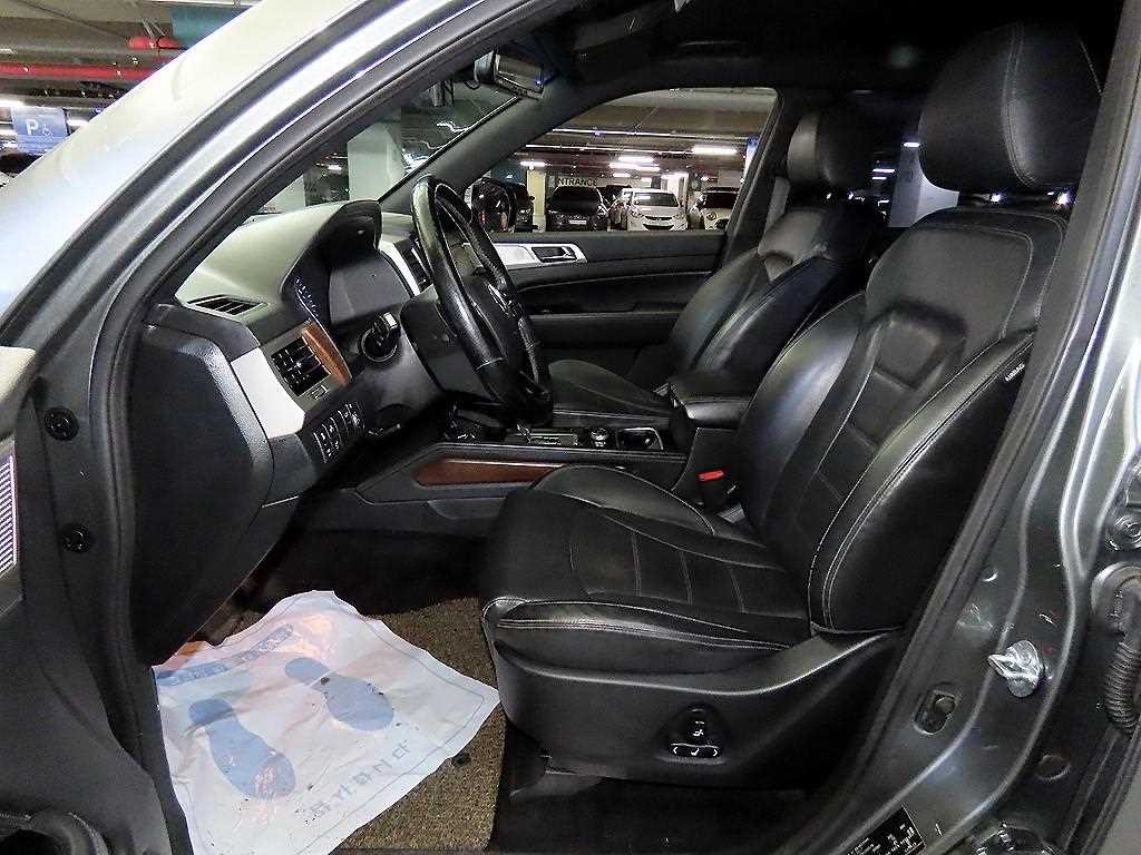 KG모빌리티(쌍용) 렉스턴 G4렉스턴 디젤 2.2 4WD 프라임 이미지 6