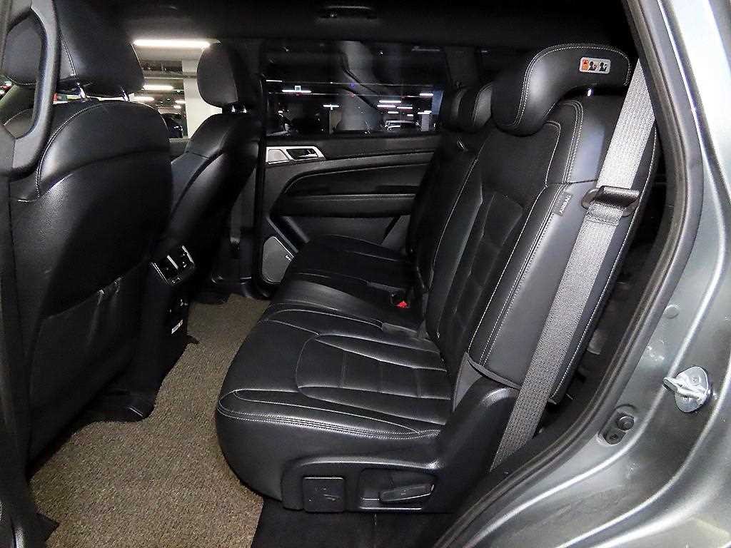 KG모빌리티(쌍용) 렉스턴 G4렉스턴 디젤 2.2 4WD 프라임 이미지 7