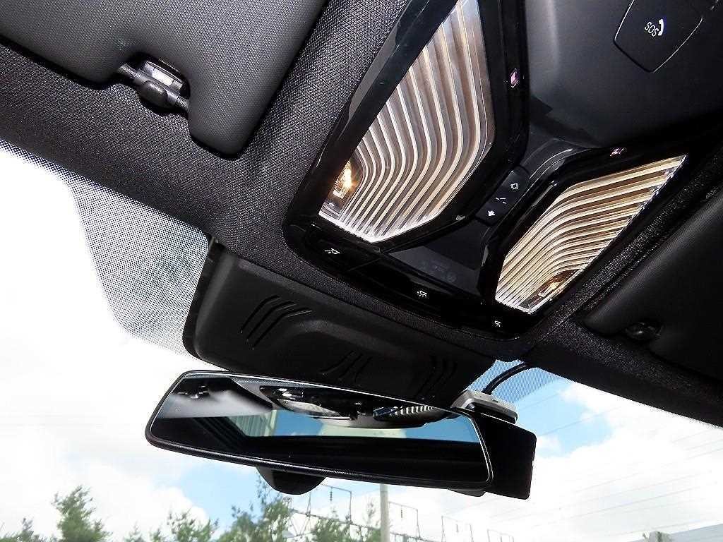 BMW 3시리즈 3시리즈 (G20) 320i M 스포츠 이미지 16