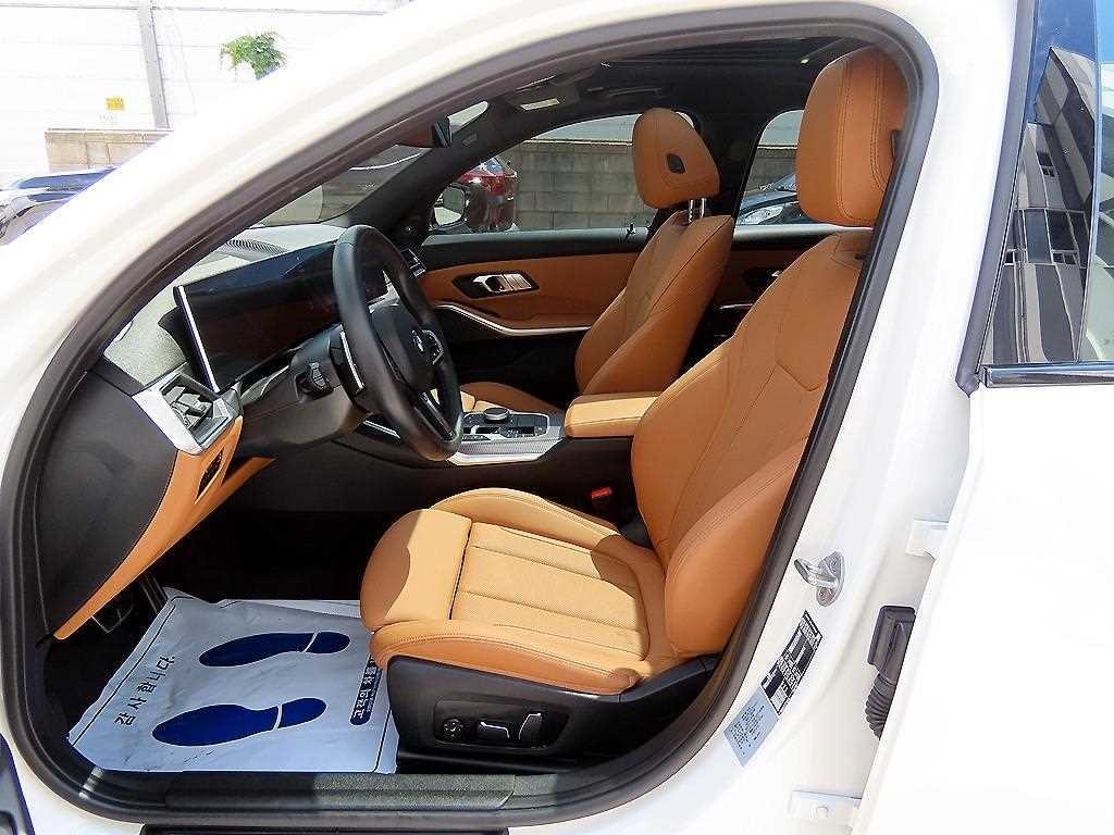BMW 3시리즈 3시리즈 (G20) 320i M 스포츠 이미지 5
