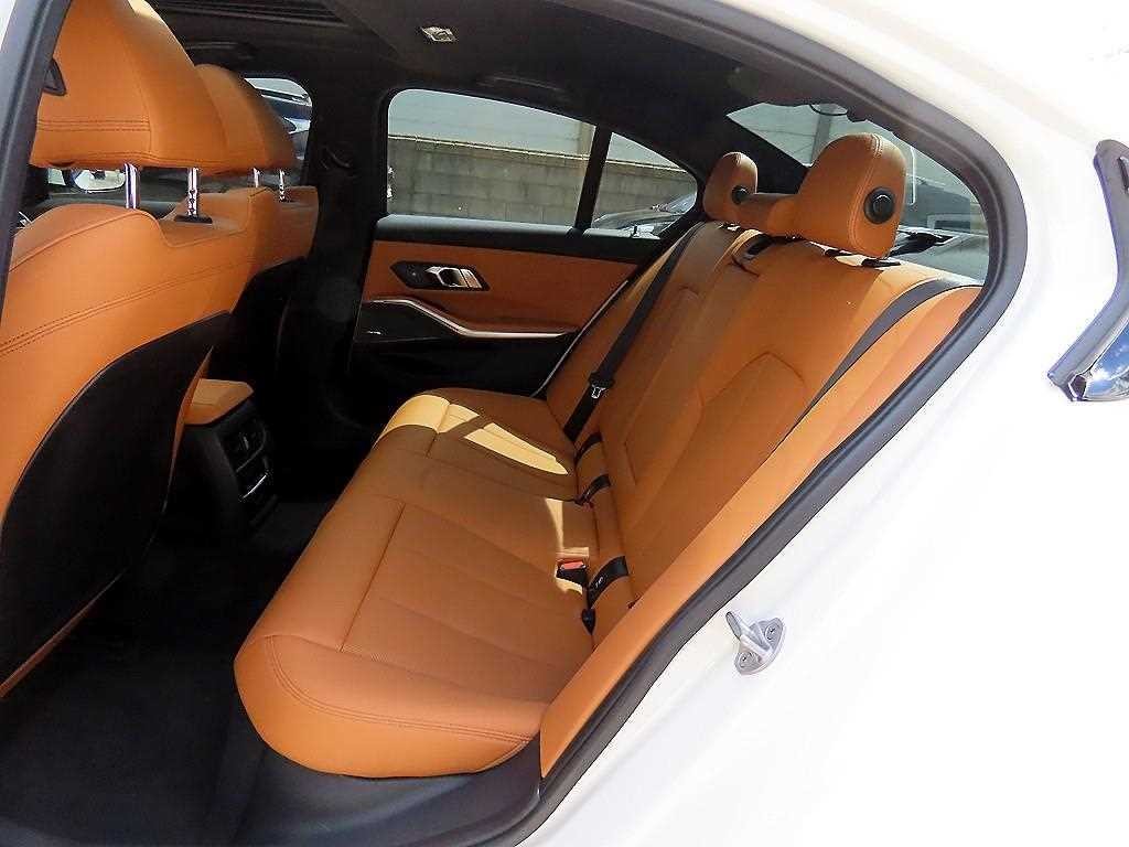 BMW 3시리즈 3시리즈 (G20) 320i M 스포츠 이미지 6