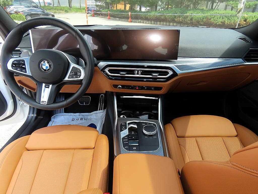 BMW 3시리즈 3시리즈 (G20) 320i M 스포츠 이미지 7