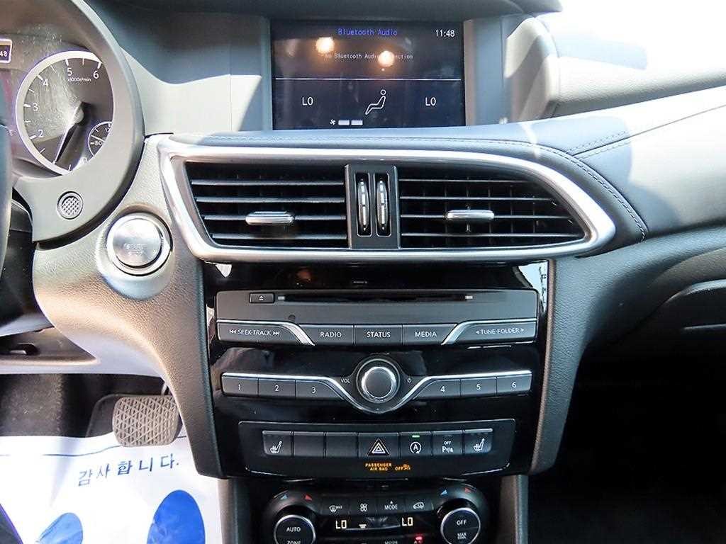 인피니티 QX QX30 2.0T AWD ESSENTIAL 이미지 12