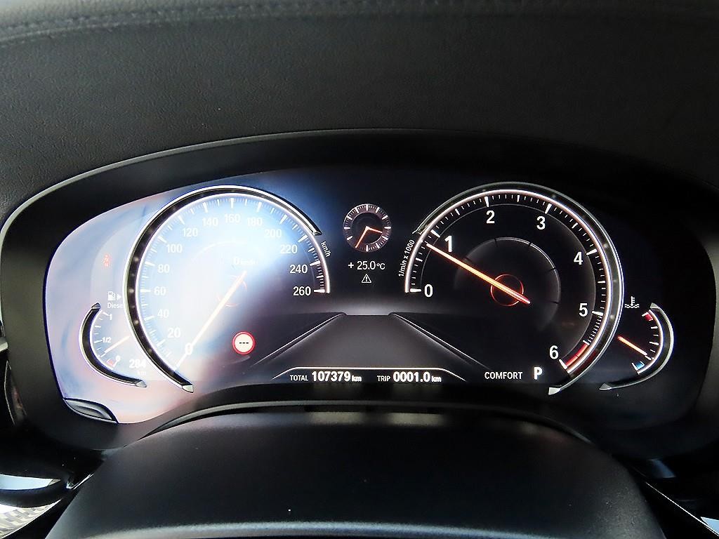 BMW 5시리즈 5시리즈 (G30) 520d M 스포츠 플러스 이미지 9