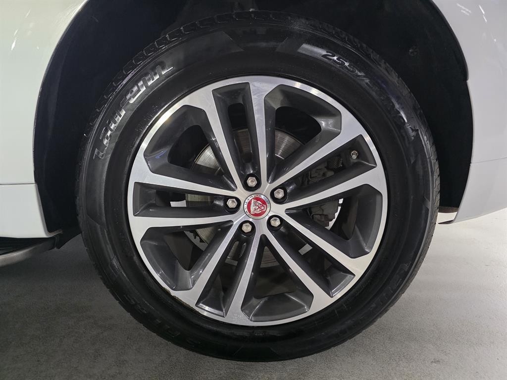 재규어 F-PACE 20d R-Sport 이미지 19